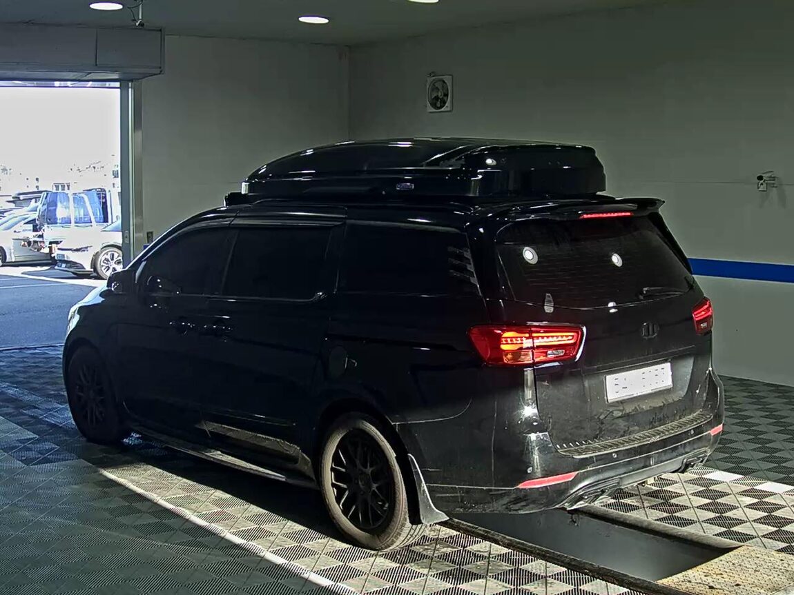 KIA ALL NEW CARNIVAL 11-SEATER DIESEL DELUXE 2016 - zdjęcie 6