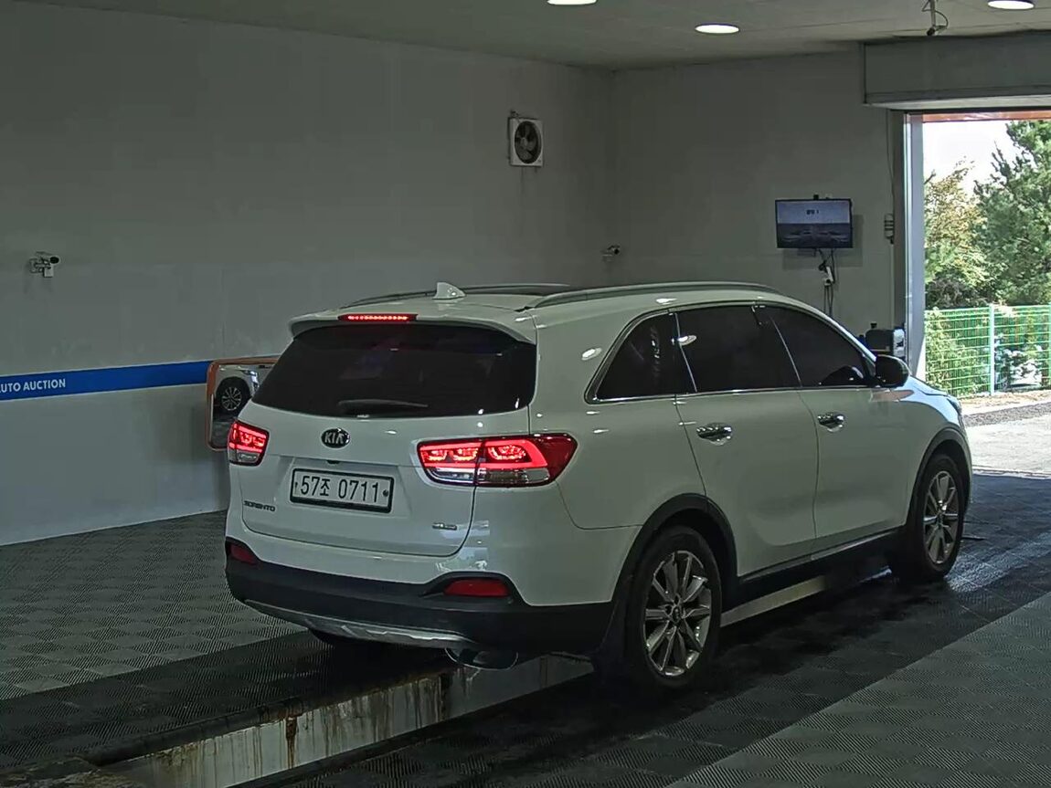 KIA ALL NEW SORENTO R2.0 2WD NOBLESSE 2016 - zdjęcie 5