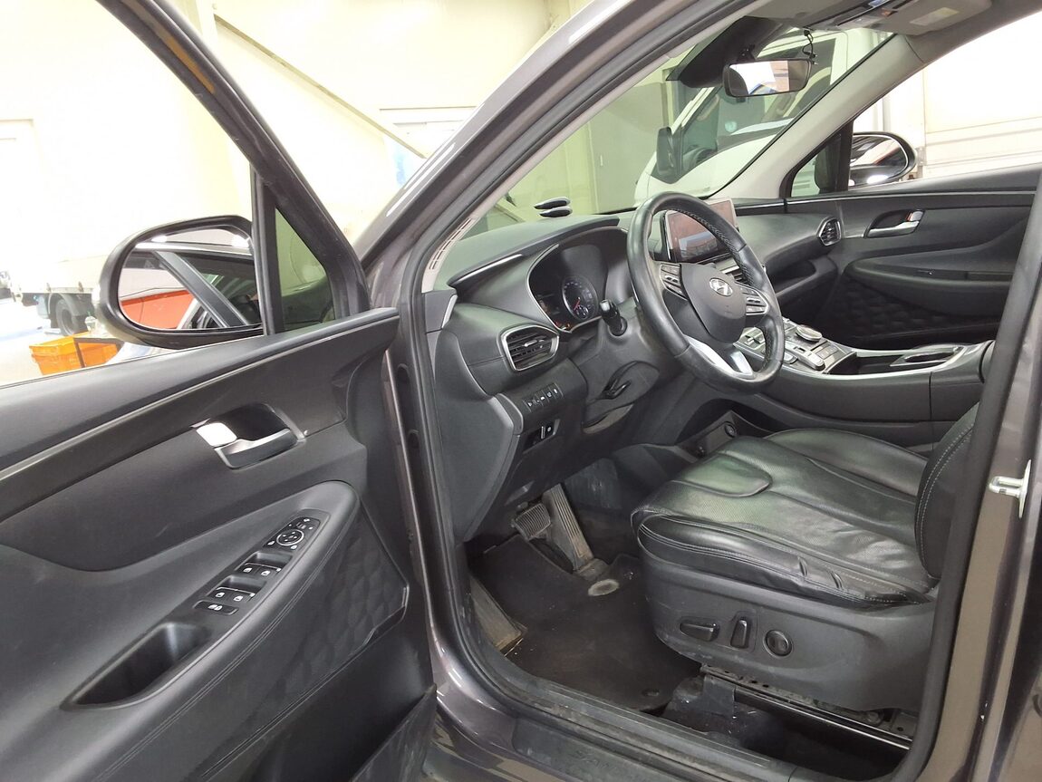 HYUNDAI THE NEW SANTA FE DIESEL 2.2 2WD PREMIUM CHOICE 2021 - zdjęcie 11