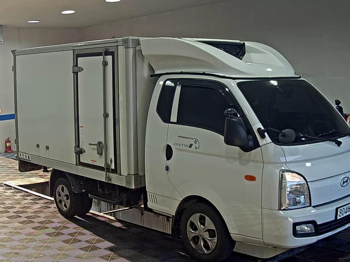HYUNDAI PORTER II FREEZER BOX TRUCK LPG SUPER CAB TWIN COMPRESSOR 2025 - zdjęcie 3