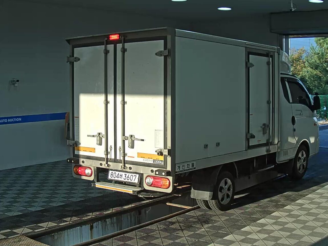 HYUNDAI PORTER II FREEZER BOX TRUCK LPG SUPER CAB TWIN COMPRESSOR 2025 - zdjęcie 5