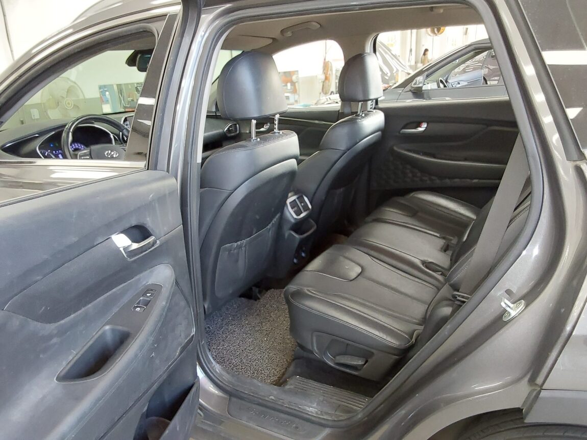 HYUNDAI SANTA FE (TM) R2.2 2WD EXCLUSIVE 2020 - zdjęcie 12