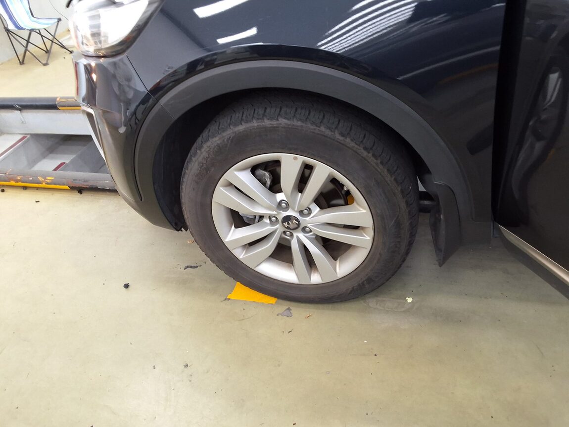 KIA ALL NEW SORENTO R2.0 4WD PRESTIGE 2017 - zdjęcie 21