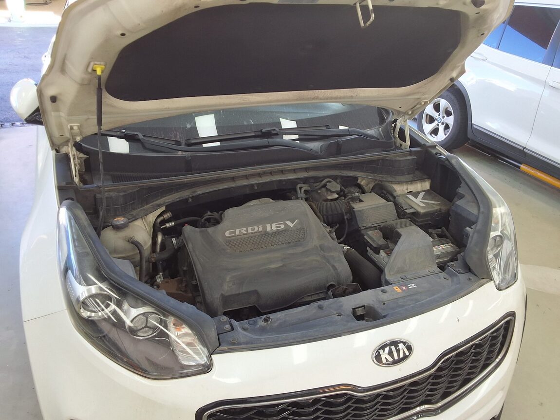 KIA NEW SPORTAGE R2.0 2WD PRESTIGE 2018 - zdjęcie 18