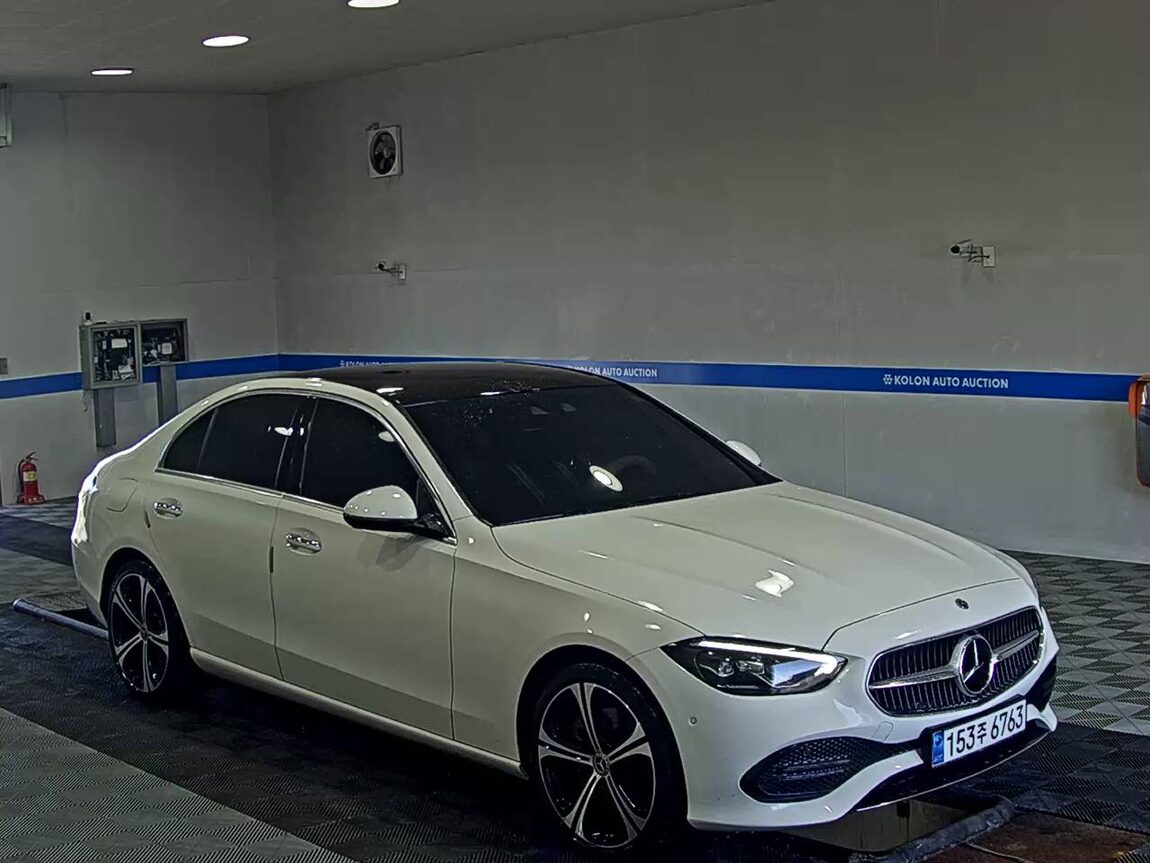 MERCEDES-BENZ C-CLASS (5TH GEN) C300 4MATIC AVANTGARDE 2023 - zdjęcie 3