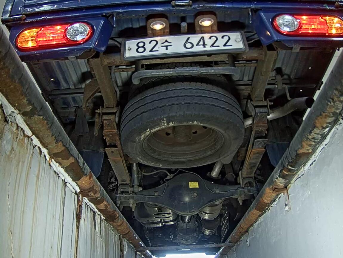 HYUNDAI PORTER II CRDi SUPER CAB EXTRA LONG WHEELBASE PLUS 2014 - zdjęcie 8