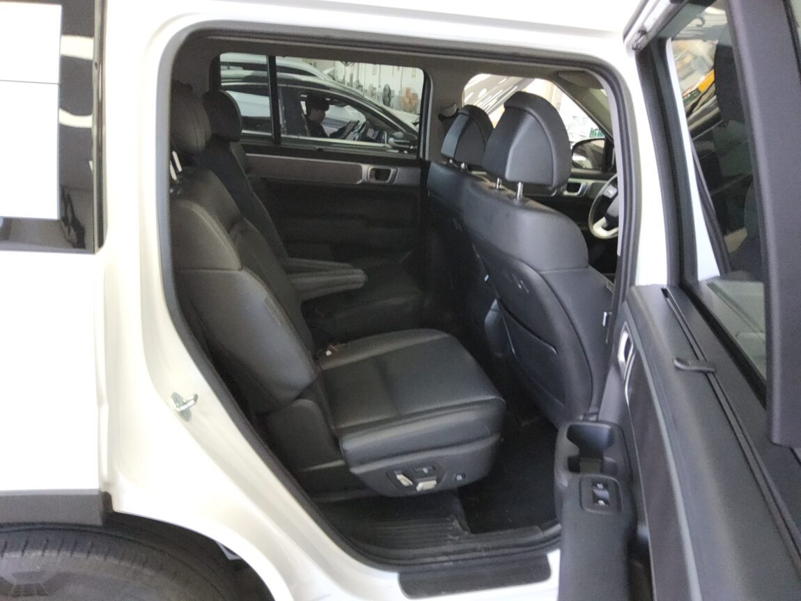 HYUNDAI THE ALL NEW SANTA FE GASOLINE 2.5 AWD PRESTIGE 2024 - zdjęcie 13
