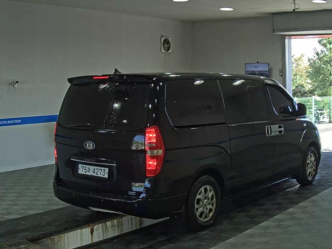 HYUNDAI GRAND STAREX 11-SEATER DIESEL CVX PREMIER 2013 - zdjęcie 5