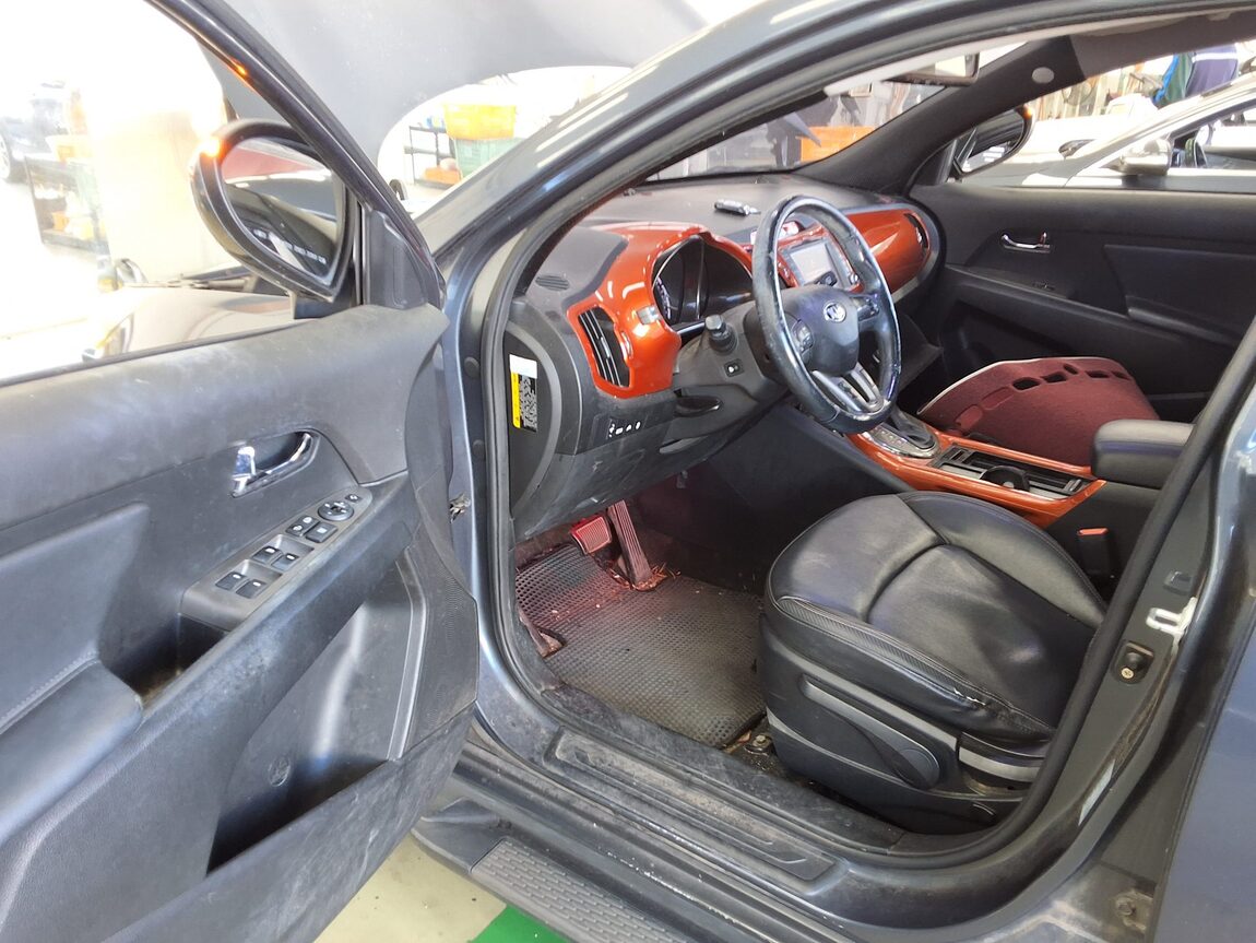 KIA THE NEW SPORTAGE R DIESEL R2.0 2WD TRENDY 2014 - zdjęcie 10
