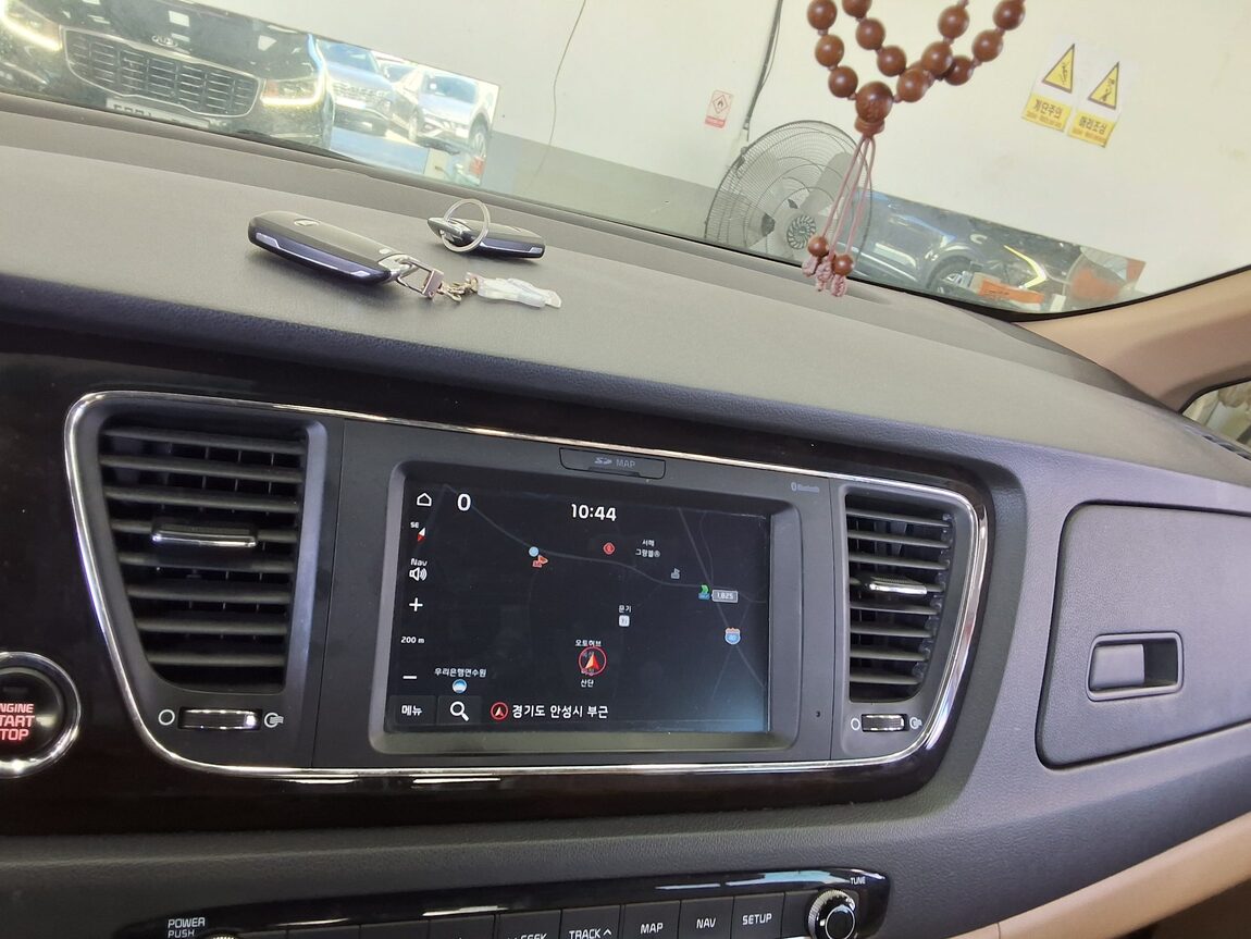 KIA THE NEW CARNIVAL 9-SEATER DIESEL NOBLESSE SPECIAL 2020 - zdjęcie 18