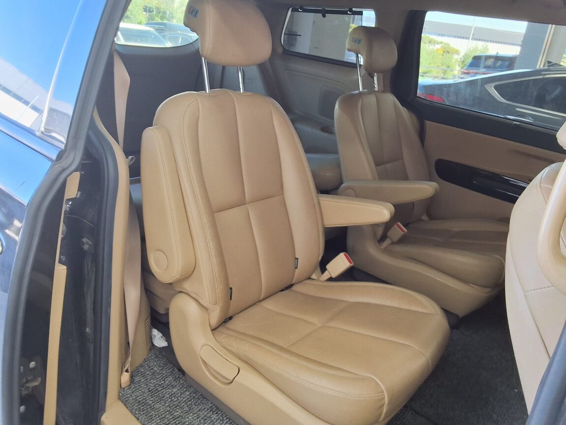 KIA THE NEW CARNIVAL 9-SEATER DIESEL NOBLESSE SPECIAL 2020 - zdjęcie 13