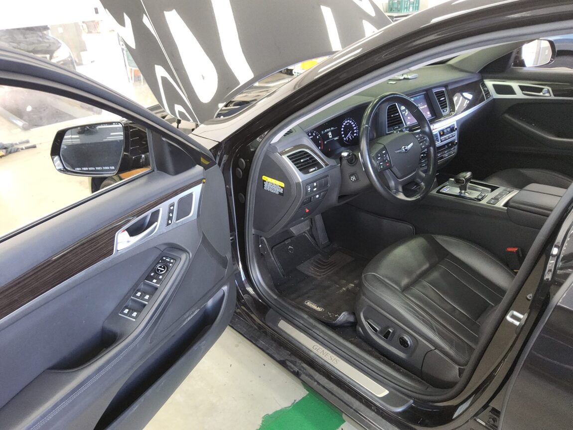 GENESIS G80 3.3 GDi AWD LUXURY 2018 - zdjęcie 10