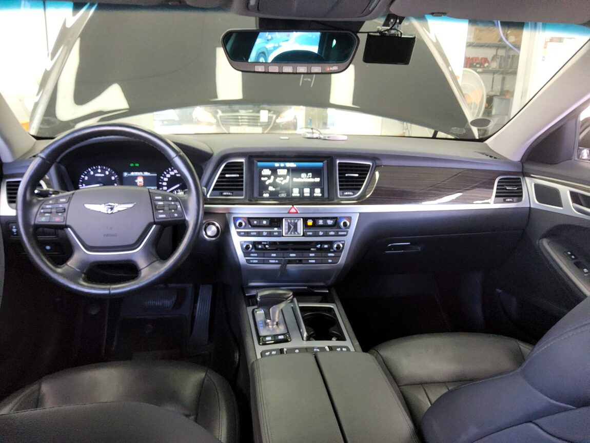 GENESIS G80 3.3 GDi AWD LUXURY 2018 - zdjęcie 11