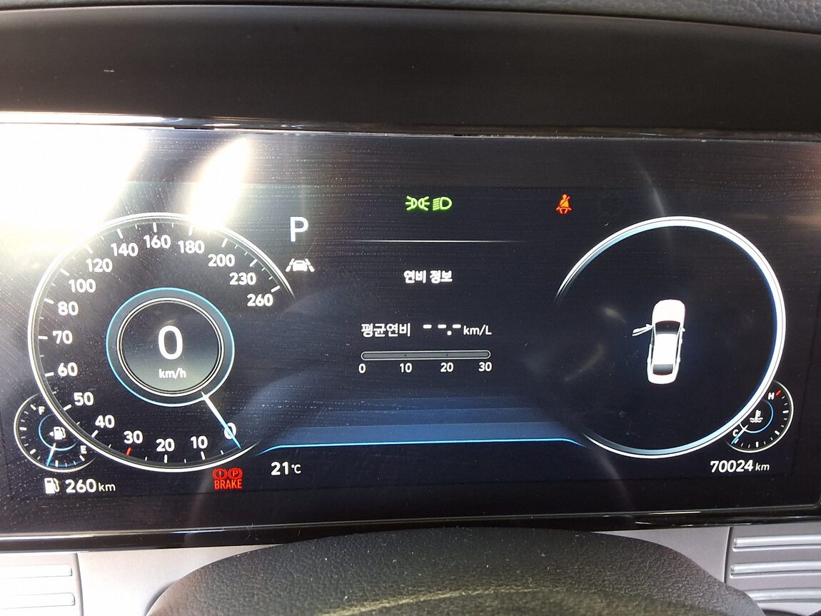 HYUNDAI THE NEW GRANDEUR IG GASOLINE 2.5 PREMIUM CHOICE 2020 - zdjęcie 9