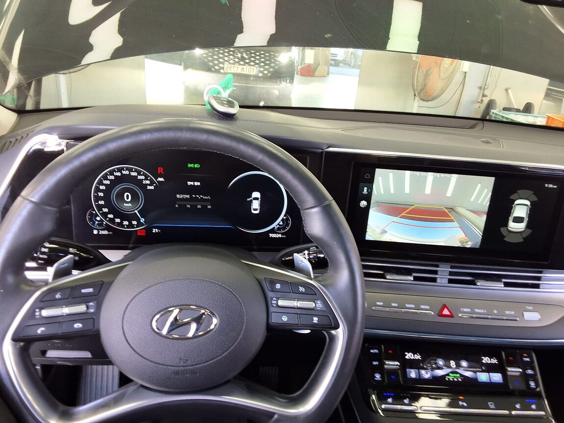 HYUNDAI THE NEW GRANDEUR IG GASOLINE 2.5 PREMIUM CHOICE 2020 - zdjęcie 17