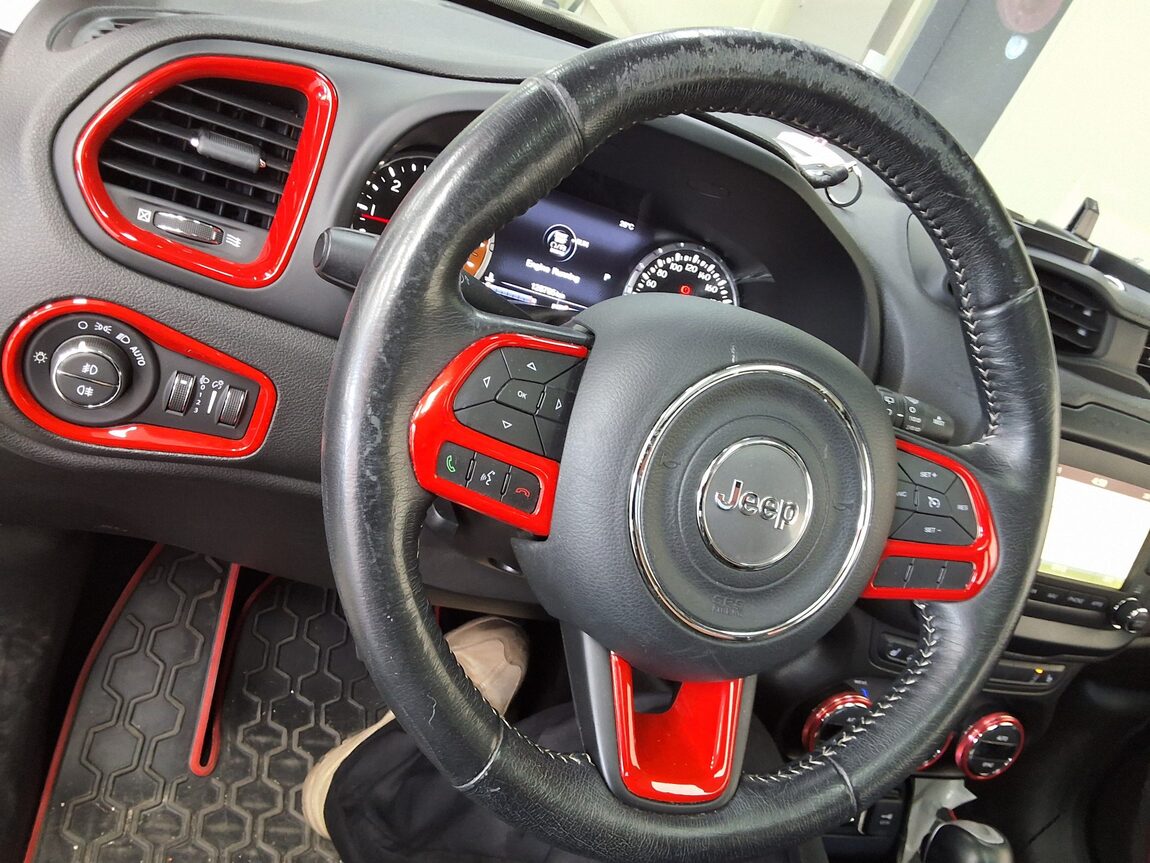 JEEP RENEGADE 2.0 DIESEL AWD LIMITED 2017 - zdjęcie 24