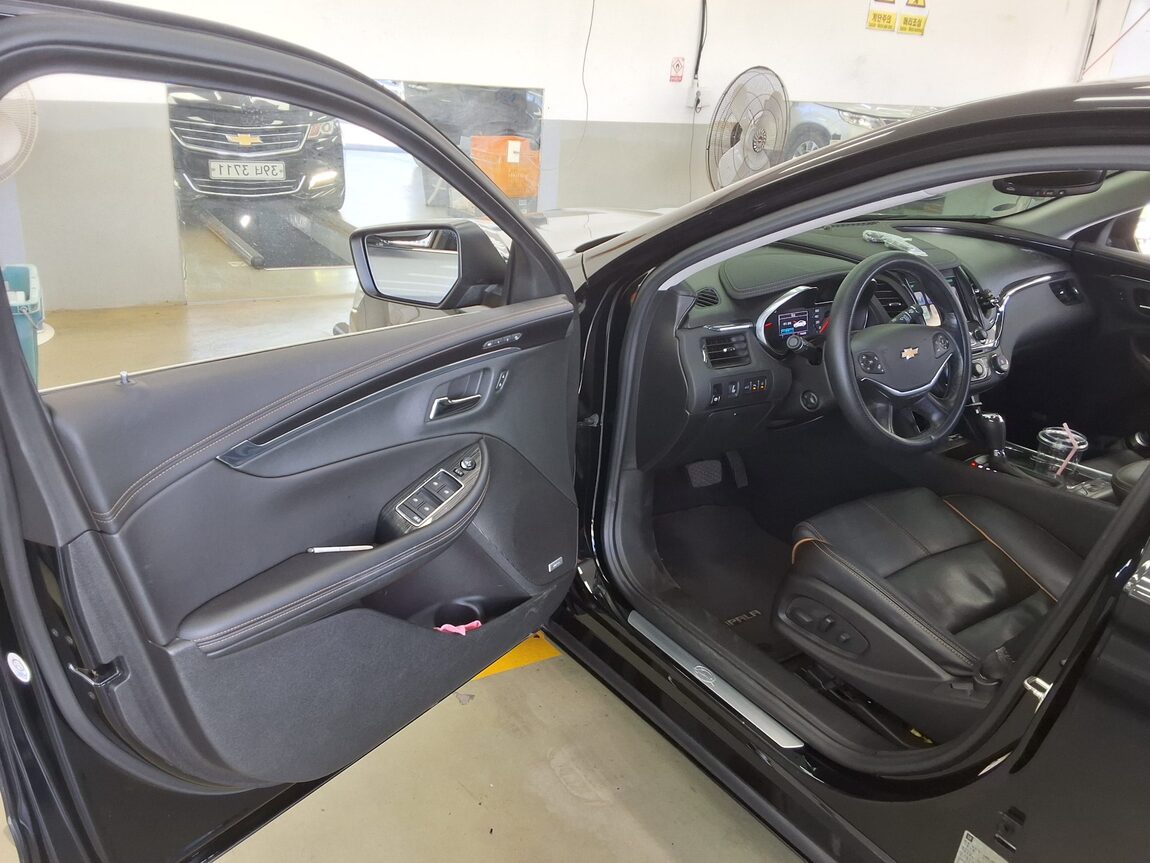 CHEVROLET (DAEWOO) IMPALA 2.5 PREMIER 2018 - zdjęcie 10