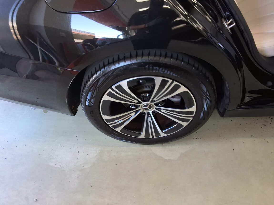 MERCEDES-BENZ E-CLASS (6TH GEN) E200 AVANTGARDE 2024 - zdjęcie 24