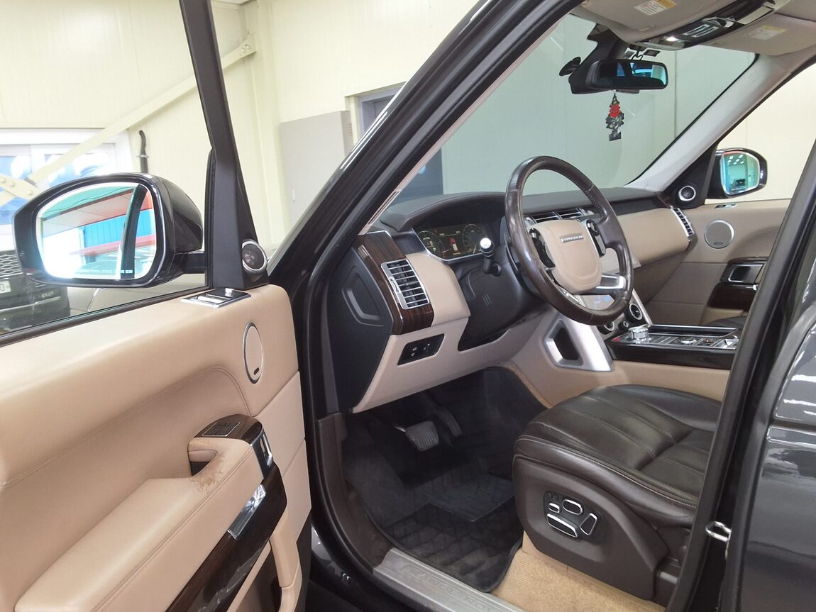 LAND ROVER RANGE ROVER (4TH GEN) 5.0 V8 SC VOGUE SE 2015 - zdjęcie 11