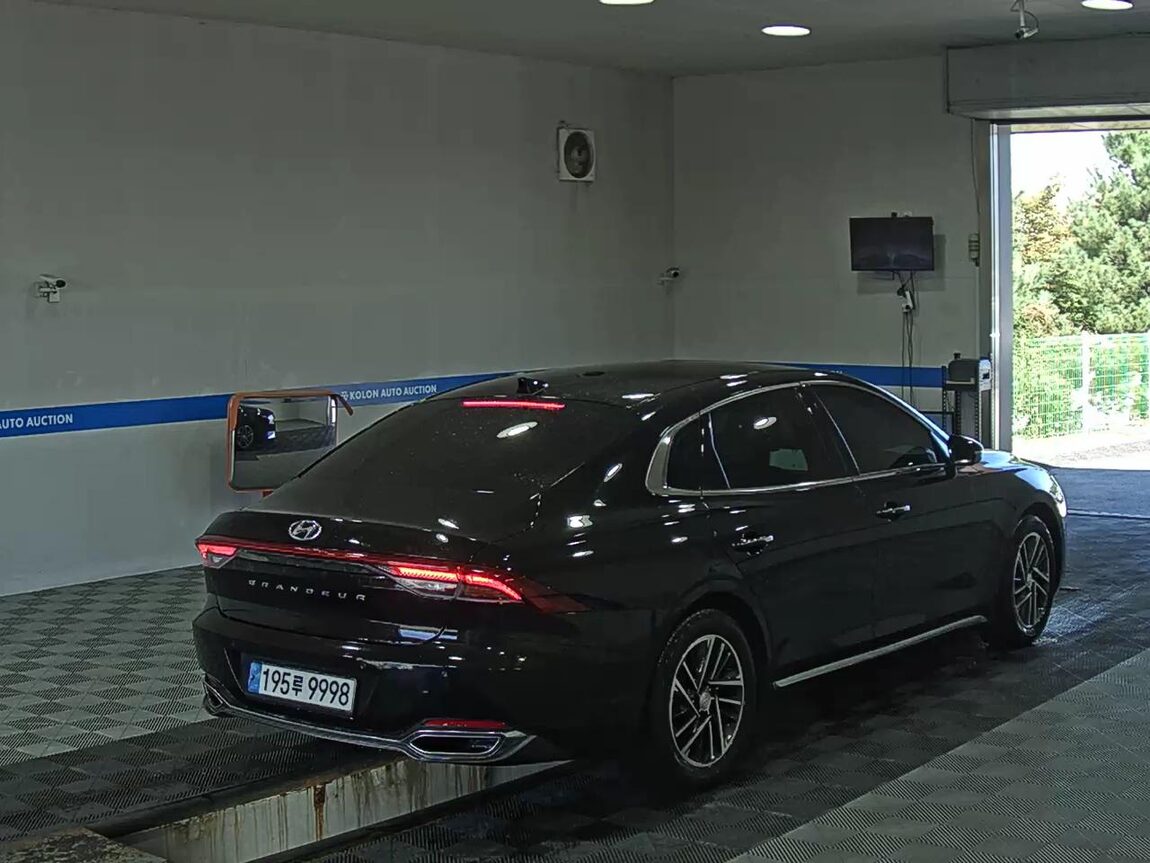 HYUNDAI THE NEW GRANDEUR IG GASOLINE 2.5 PREMIUM CHOICE 2020 - zdjęcie 5