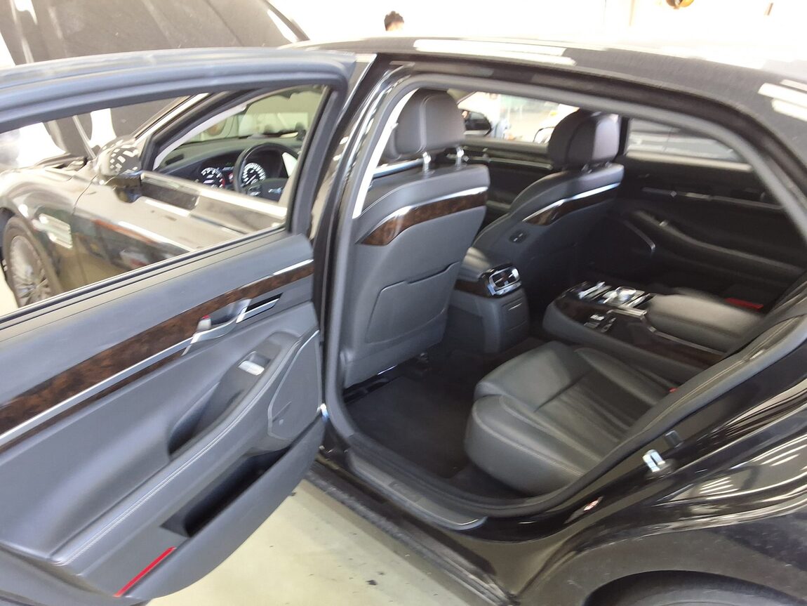 GENESIS G90 3.8 AWD LUXURY 2019 - zdjęcie 12