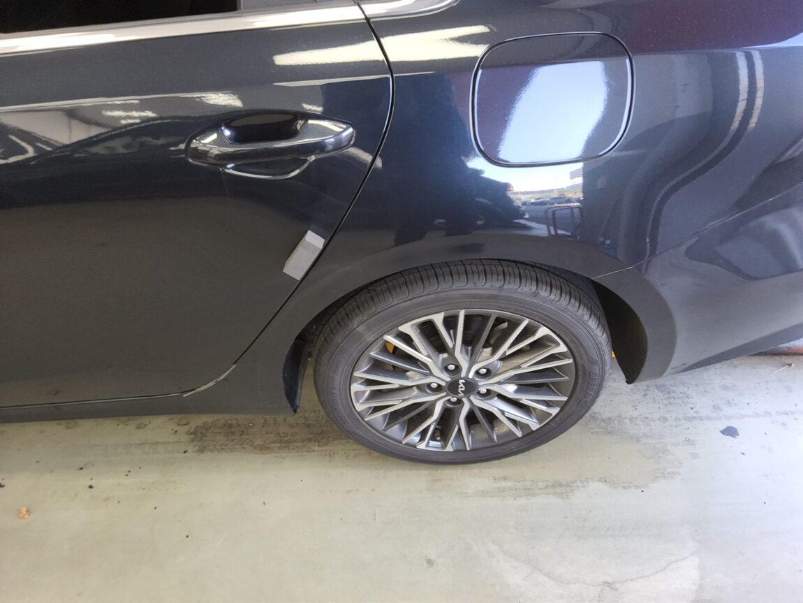 KIA THE NEW K3 1.6 GASOLINE SIGNATURE 2024 - zdjęcie 21