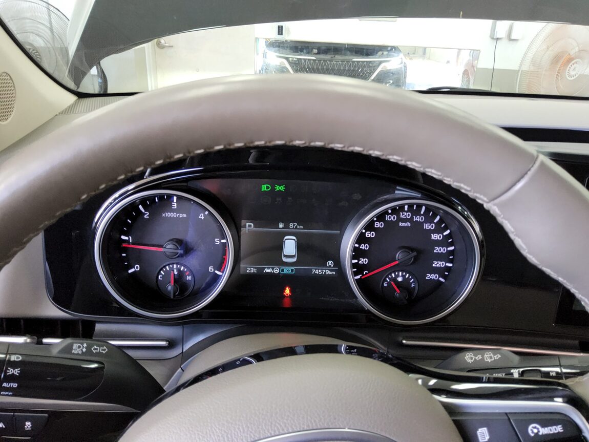 KIA NEW CARNIVAL (KA4) 9-SEATER DIESEL PRESTIGE 2023 - zdjęcie 9