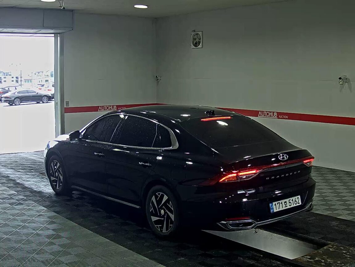 HYUNDAI THE NEW GRANDEUR IG HYBRID 2.4 HEV LE BLANC 2023 - zdjęcie 6