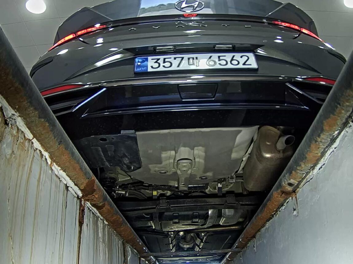 HYUNDAI AVANTE (CN7) 1.6 GASOLINE INSPIRATION 2023 - zdjęcie 8