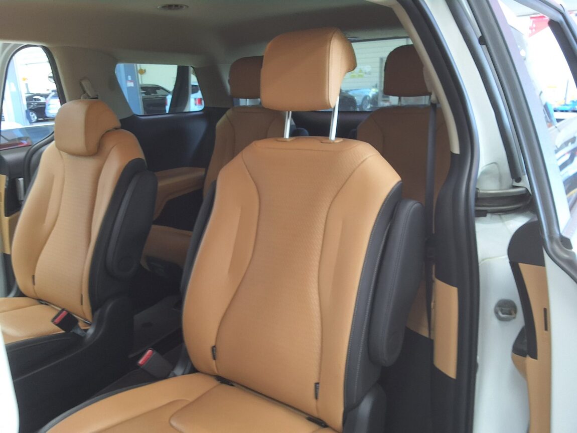 KIA NEW CARNIVAL (KA4) 9-SEATER DIESEL PRESTIGE 2023 - zdjęcie 13