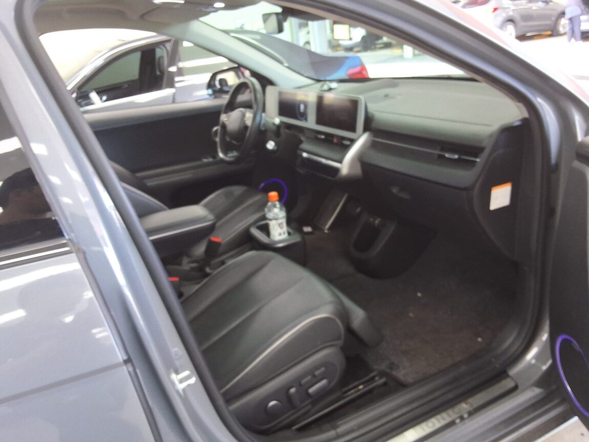 HYUNDAI IONIQ 5 EV 2WD LONG RANGE PRESTIGE 2022 - zdjęcie 15