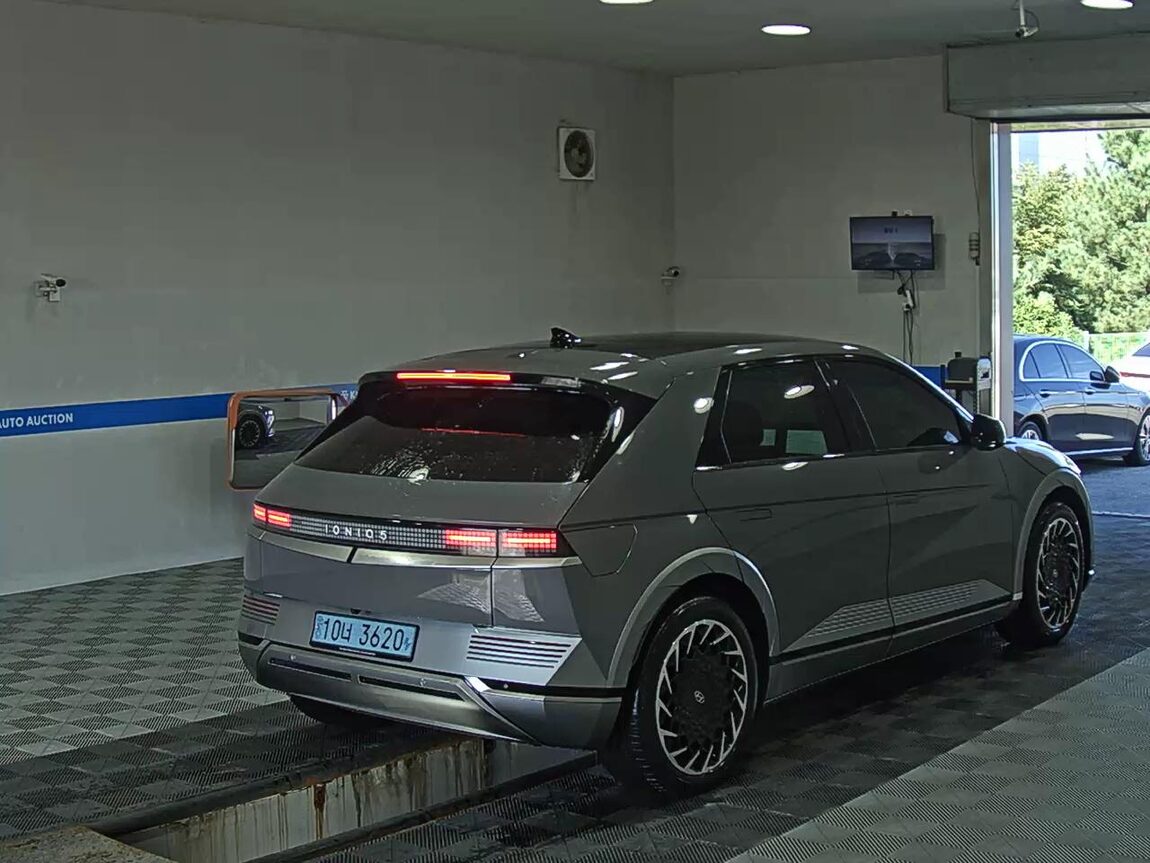 HYUNDAI IONIQ 5 EV 2WD LONG RANGE PRESTIGE 2022 - zdjęcie 5