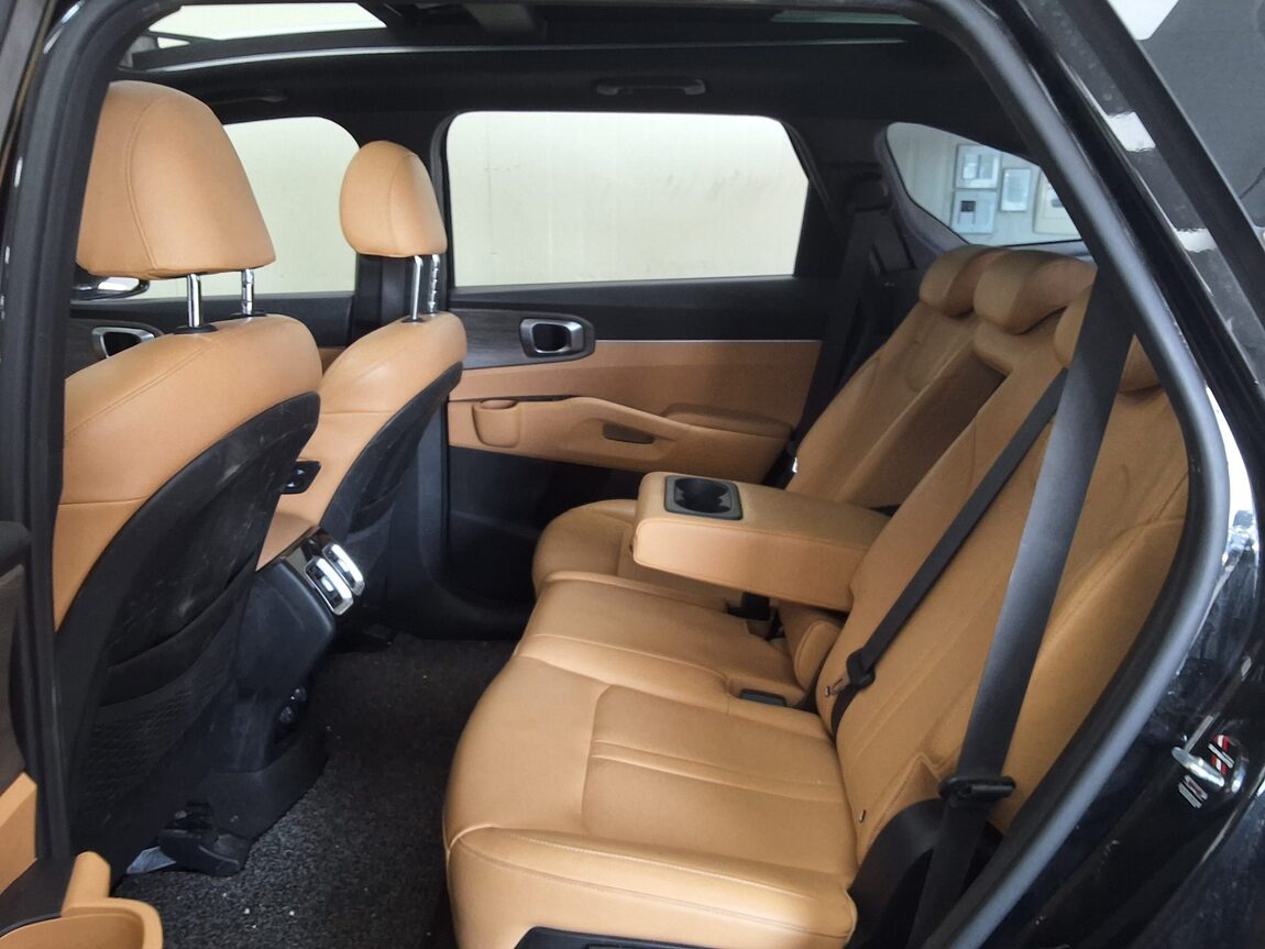 KIA NEW SORENTO (MQ4) 2.2 DIESEL 2WD PRESTIGE 2022 - zdjęcie 13