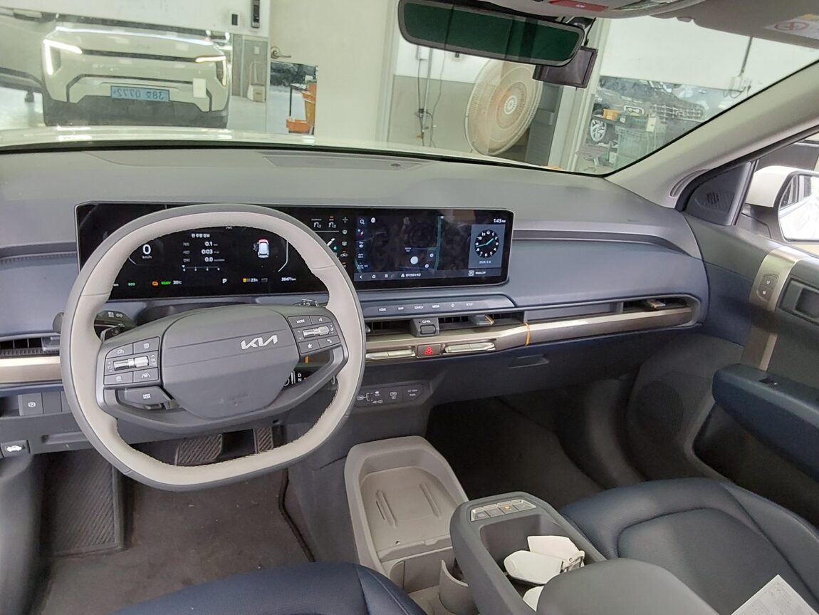 KIA EV3 STANDARD AIR 2025 - zdjęcie 11