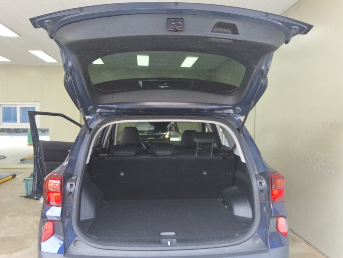 KIA SELTOS 1.6 DIESEL 2WD PRESTIGE 2022 - zdjęcie 16