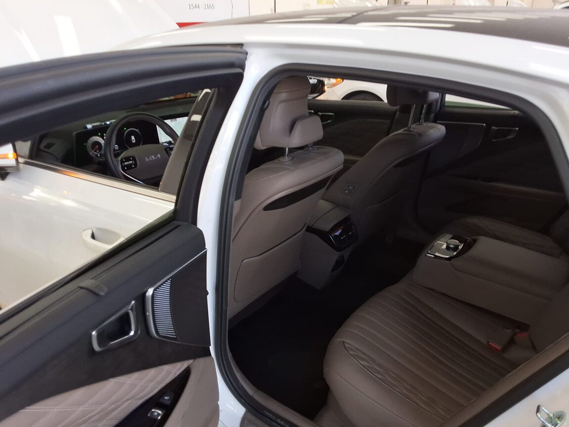 KIA K8 HYBRID HEV SIGNATURE 2023 - zdjęcie 12