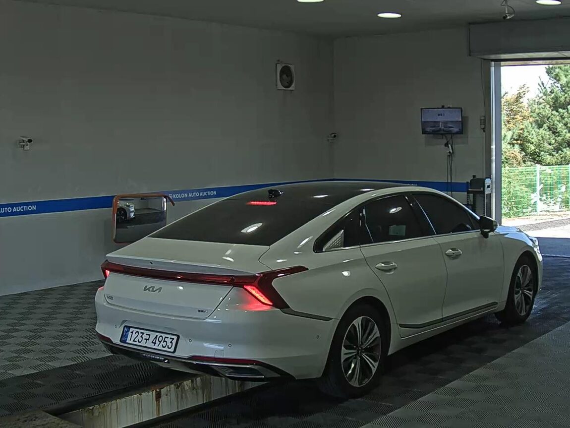 KIA K8 HYBRID HEV SIGNATURE 2023 - zdjęcie 5