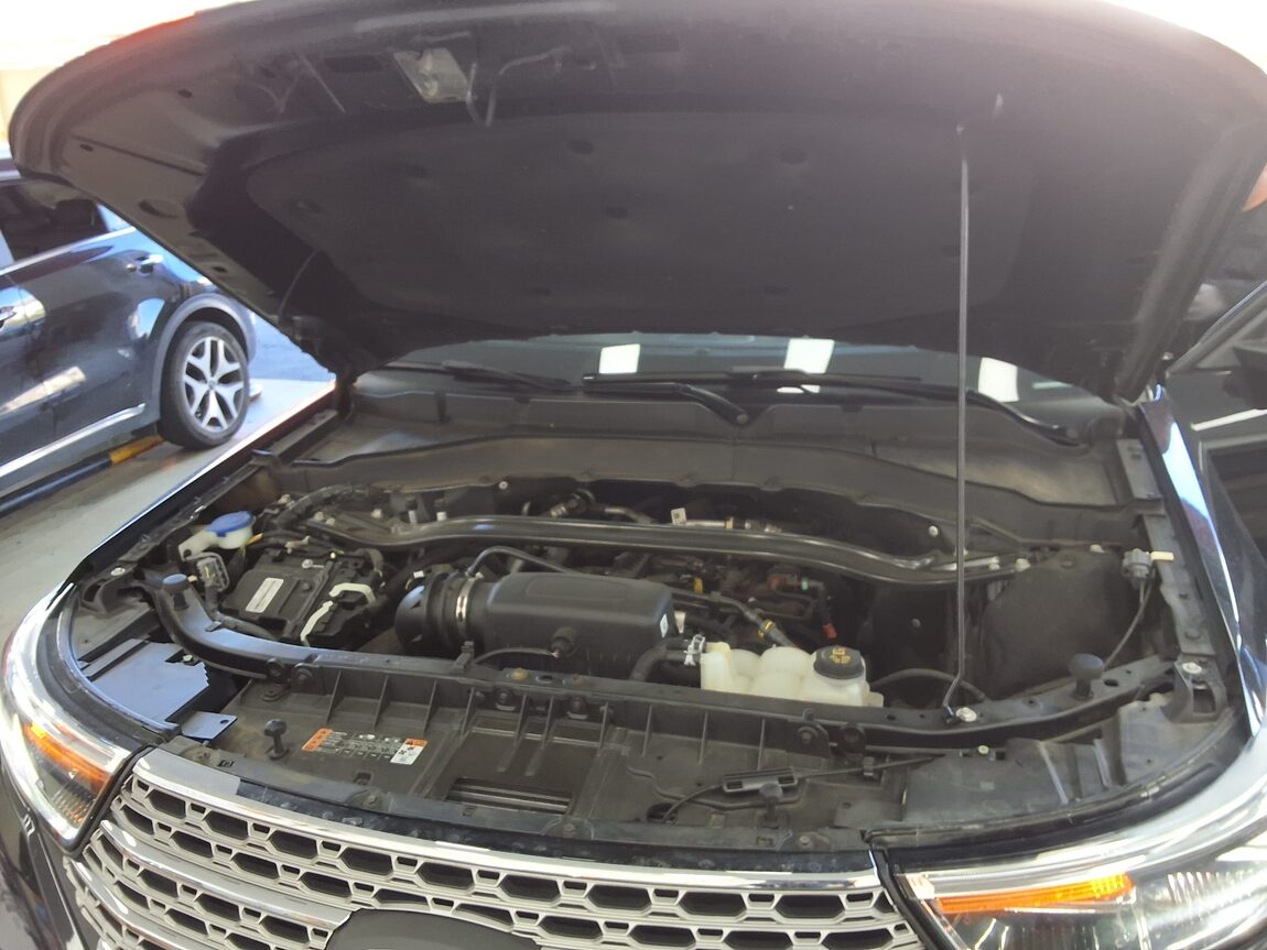 FORD EXPLORER (6TH GEN) 2.3 AWD LIMITED 2022 - zdjęcie 21