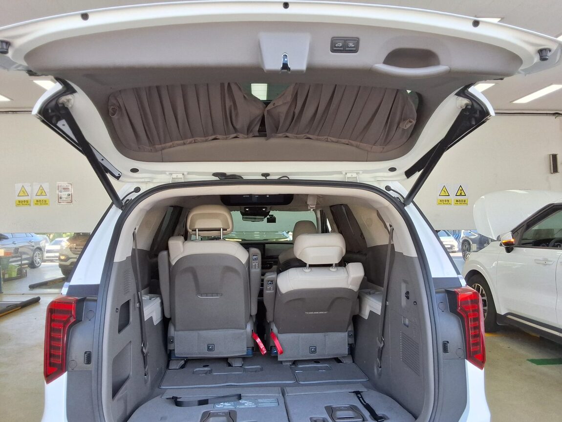 KIA THE NEW CARNIVAL (KA4) HI-LIMOUSINE 7-SEATER GASOLINE SIGNATURE 2025 - zdjęcie 15