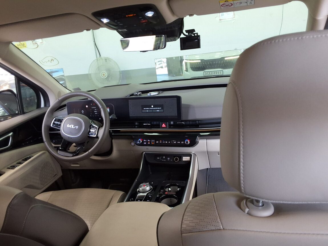 KIA THE NEW CARNIVAL (KA4) HI-LIMOUSINE 7-SEATER GASOLINE SIGNATURE 2025 - zdjęcie 11