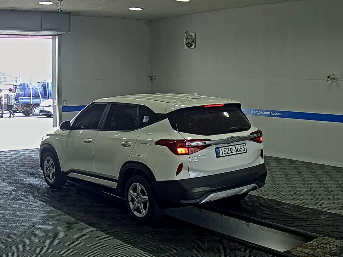 KIA SELTOS 1.6 GASOLINE 2WD TRENDY 2023 - zdjęcie 6