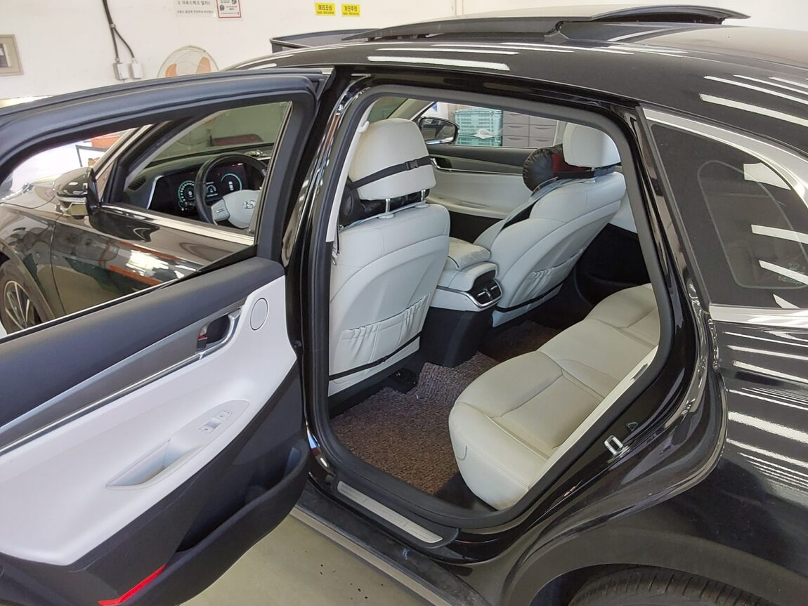 HYUNDAI THE NEW GRANDEUR IG GASOLINE 2.5 LE BLANC 2022 - zdjęcie 12