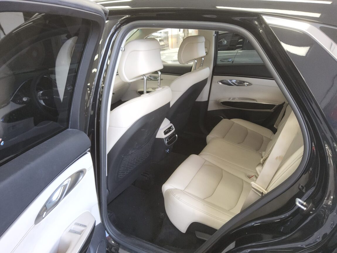 GENESIS GV70 2.2 DIESEL AWD BASE MODEL 2023 - zdjęcie 12