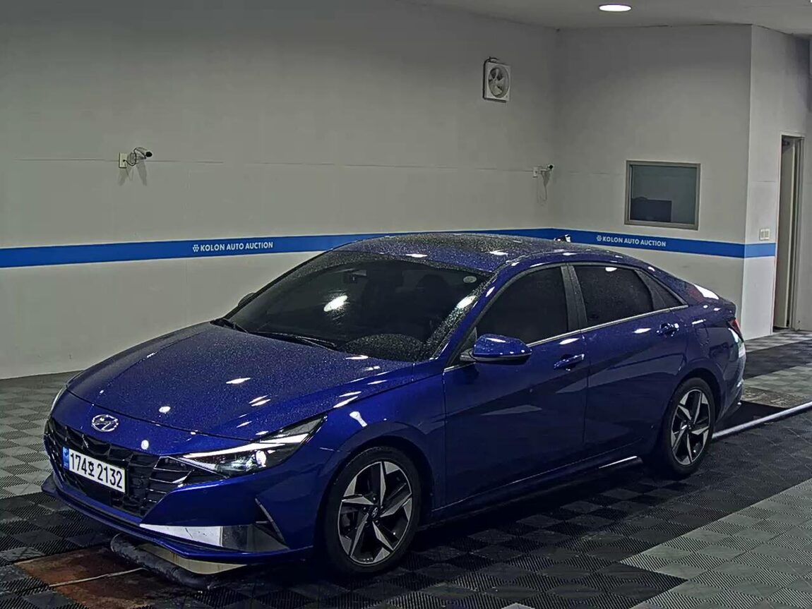HYUNDAI AVANTE (CN7) 1.6 GASOLINE INSPIRATION 2023 - zdjęcie 2