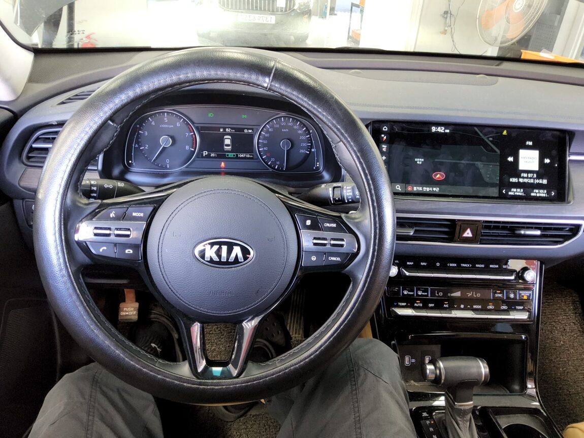 KIA K7 PREMIER 2.5 GDi PRESTIGE 2020 - zdjęcie 17