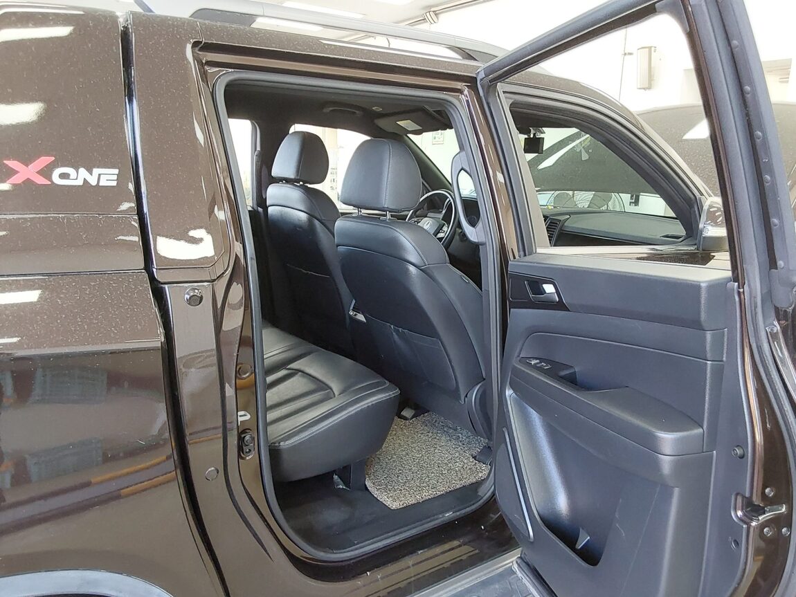 KG MOBILITY (SSANGYONG) REXTON SPORTS 2.2 4WD PRESTIGE SPECIAL 2020 - zdjęcie 13