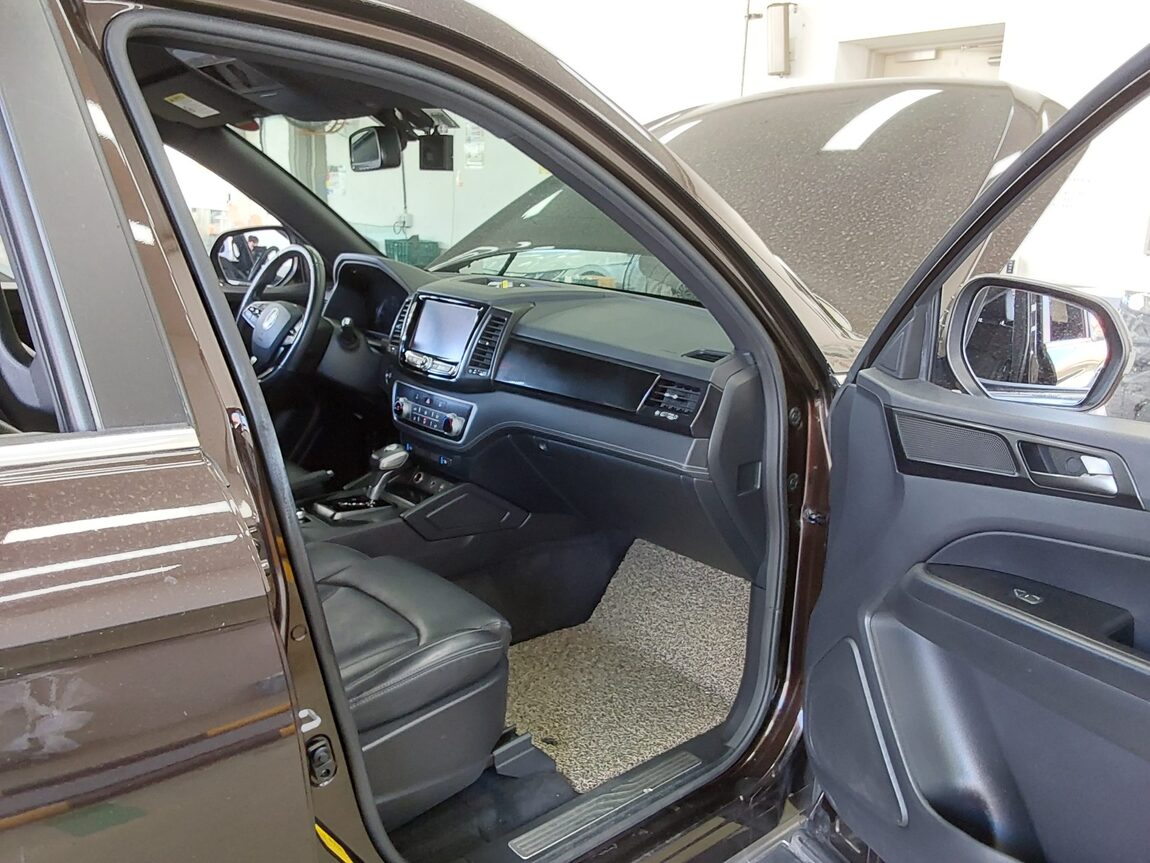 KG MOBILITY (SSANGYONG) REXTON SPORTS 2.2 4WD PRESTIGE SPECIAL 2020 - zdjęcie 14