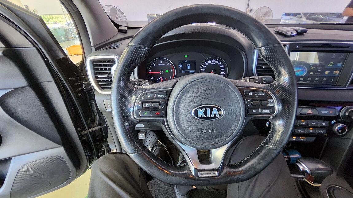 KIA NEW SPORTAGE R2.0 2WD PRESTIGE 2016 - zdjęcie 17