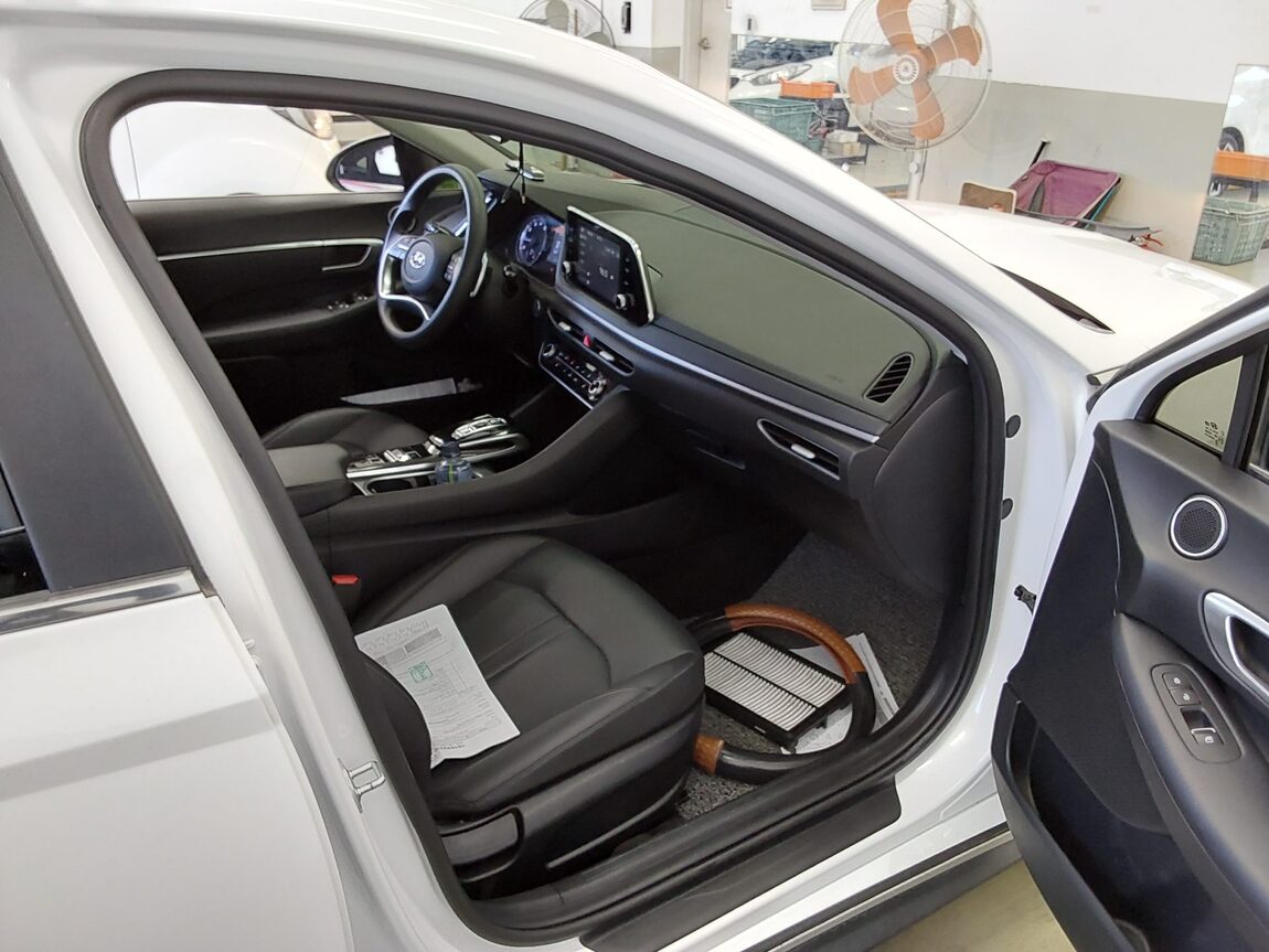 HYUNDAI SONATA (DN8) G2.0 SMART 2020 - zdjęcie 14