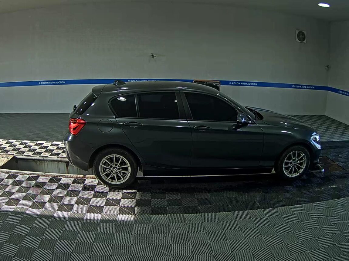 BMW 1 SERIES (2ND GEN) 5-DOOR 118d JOY 2017 - zdjęcie 4